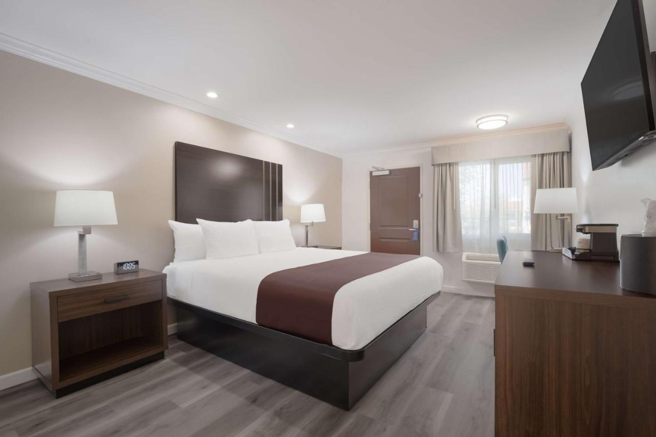 Surestay Plus Hotel By Best Western Upland - Ontario North Zewnętrze zdjęcie